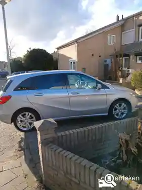 Mercedes-Benz B 180 2013