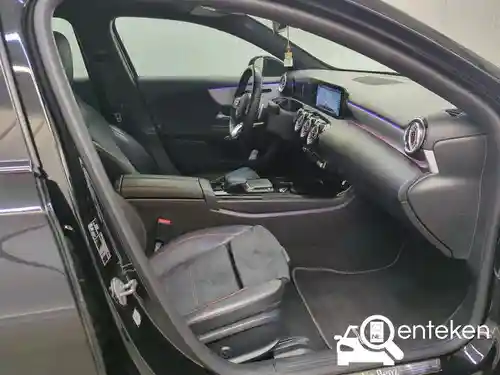 Mercedes-Benz A 180 2021