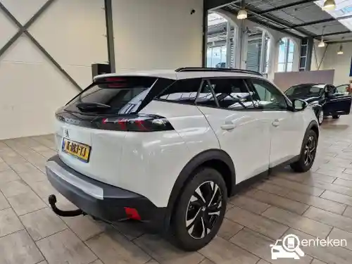 Peugeot 2008 1.2 PureTech 100 2021