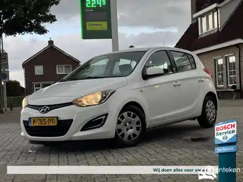 Hyundai i20 1.1 CRDi blue 2015