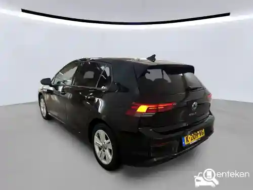 VW Golf 1.0 eTSI 2021