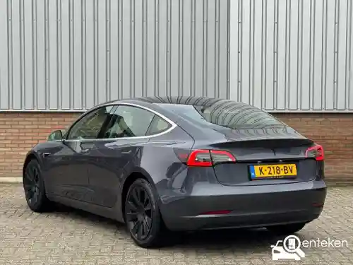 Tesla Model 3 Standard Range Plus 2020