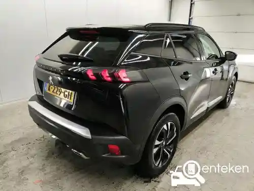 Peugeot 2008 1.2 PureTech 130 2021