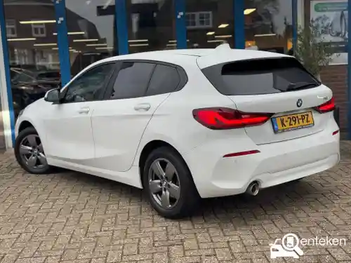 BMW 118i 2021