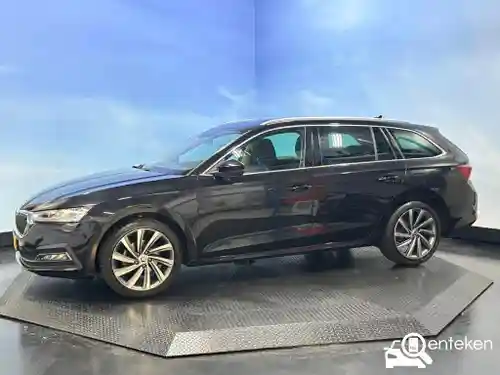 Skoda Octavia 1.0 TSI e-TEC 2021