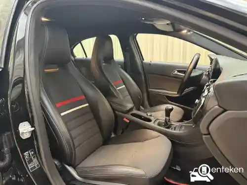 Mercedes-Benz A 180 2013