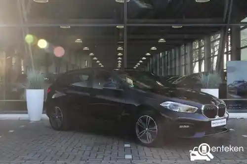 BMW 118i 2021