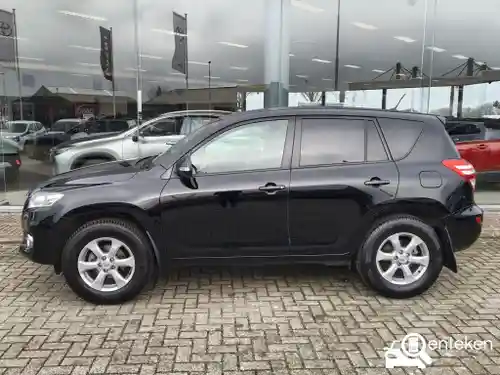 Toyota RAV4 2.0 2010