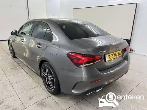 Mercedes-Benz A 180  2021