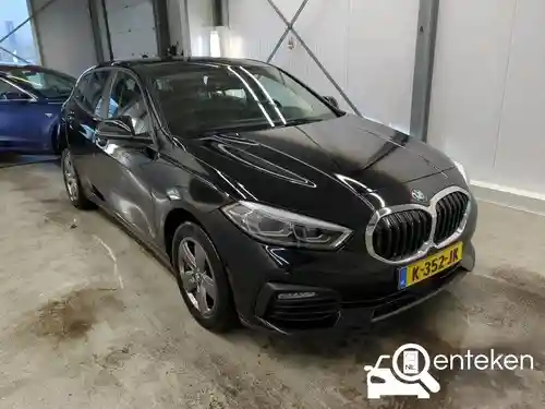 BMW 118i 2021