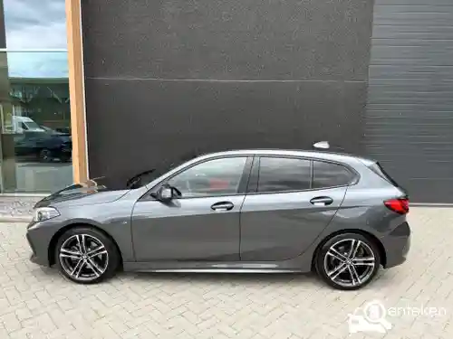 BMW 118i 2021