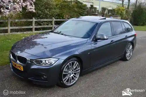 BMW 328i Touring 2013