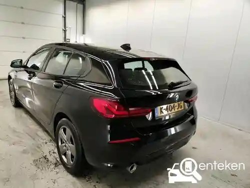 BMW 118i 2021