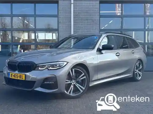 BMW 320i Touring 2021