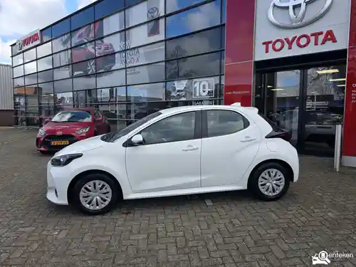 Toyota Yaris 1.0 2021