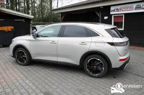 DS Automobiles DS 7 Crossback E-Tense 300 2021