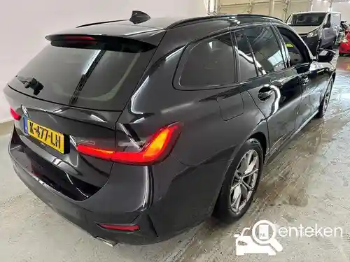 BMW 320i Touring 2021