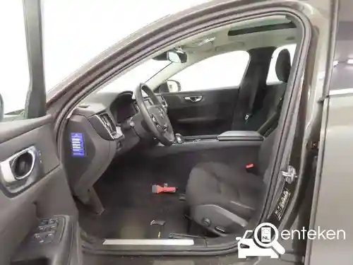 Volvo V60 B3 2021
