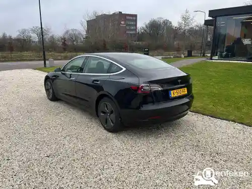Tesla Model 3 Standard Range Plus 2020