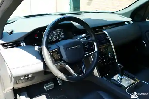 Land Rover Discovery Sport P300e 2021