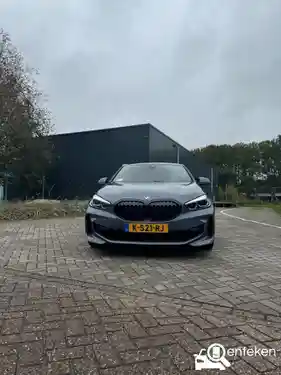 BMW 118i 2021
