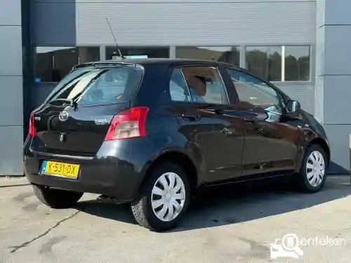 Toyota Yaris 1.3 2009