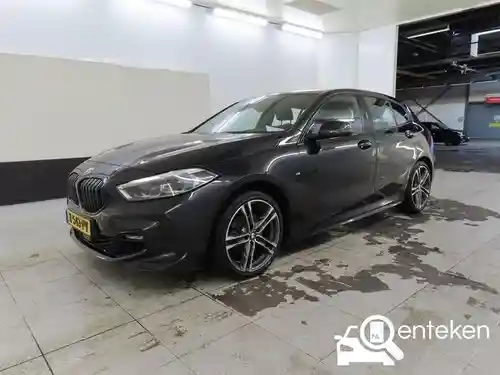 BMW 118i 2021