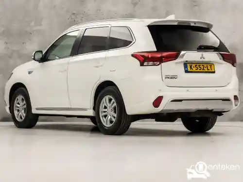 Mitsubishi Outlander 2.4 Plug-In Hybrid 2021
