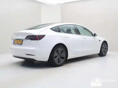 Tesla Model 3 Standard Range Plus 2020