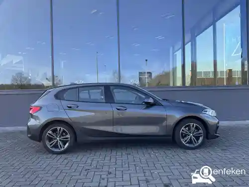 BMW 118i 2021