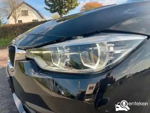 BMW 318i Touring 2018