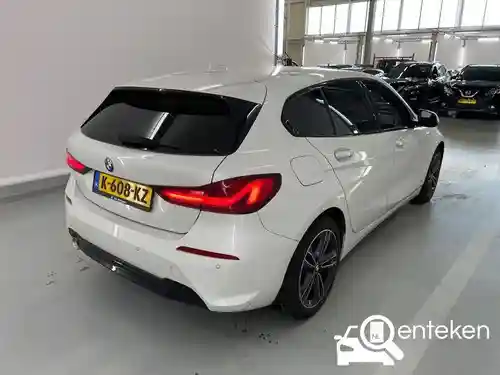 BMW 118i 2021