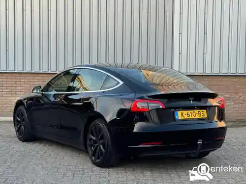 Tesla Model 3 Standard Range Plus 2020