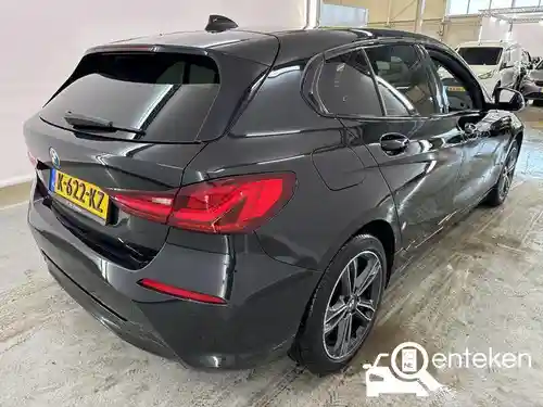 BMW 118i 2021