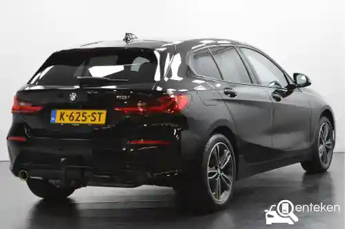 BMW 118i 2021