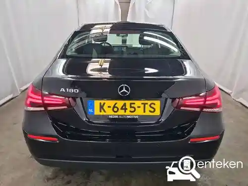 Mercedes-Benz A 180  2021