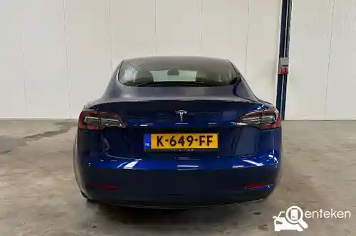 Tesla Model 3 Standard Range Plus 2020