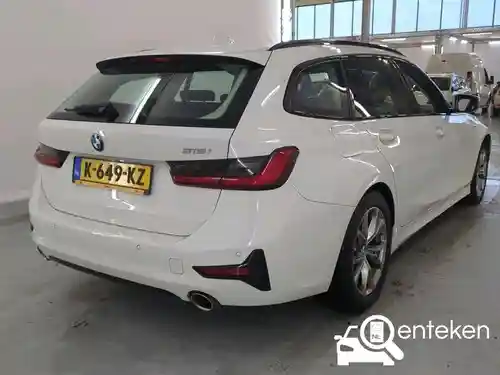 BMW 318i Touring 2021