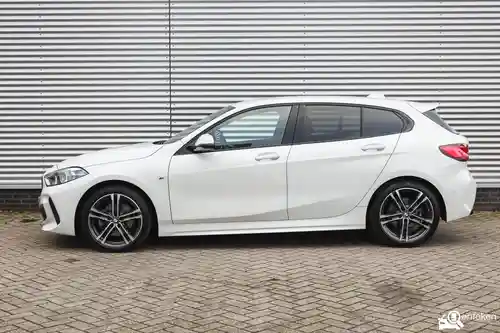 BMW 118i 2021