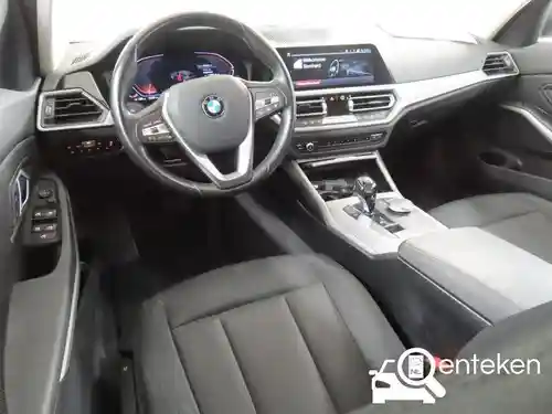 BMW 318i Touring 2021