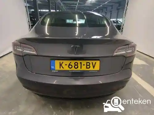 Tesla Model 3 Standard Range Plus 2020
