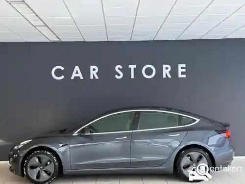 Tesla Model 3 Standard Range Plus 2020
