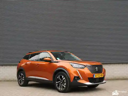 Peugeot 2008 1.2 PureTech 130 2021