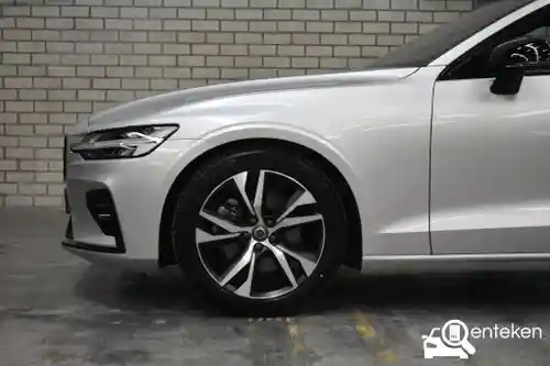 Volvo S60 B4 2021