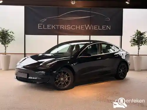 Tesla Model 3 Standard Range Plus 2020