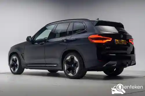 BMW iX3 2021