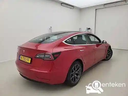 Tesla Model 3 Standard Range Plus 2020