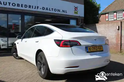 Tesla Model 3 Standard Range Plus 2020