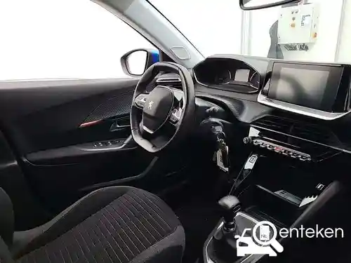 Peugeot 2008 1.2 PureTech 130 2021