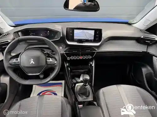 Peugeot 2008 1.2 PureTech 100 2021